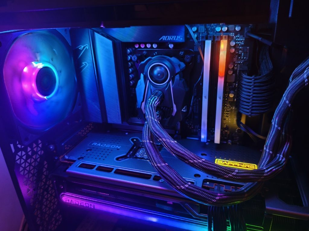 Pc gaming CPU 7600 gpu 7800 xt nitro+/ sem gráfica 1000 euros
