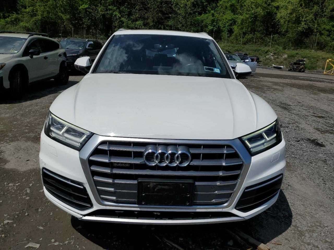 Двері Audi Q5 Розборка Audi Q5 80A 8R Запчастини Четверть Ауди Q5