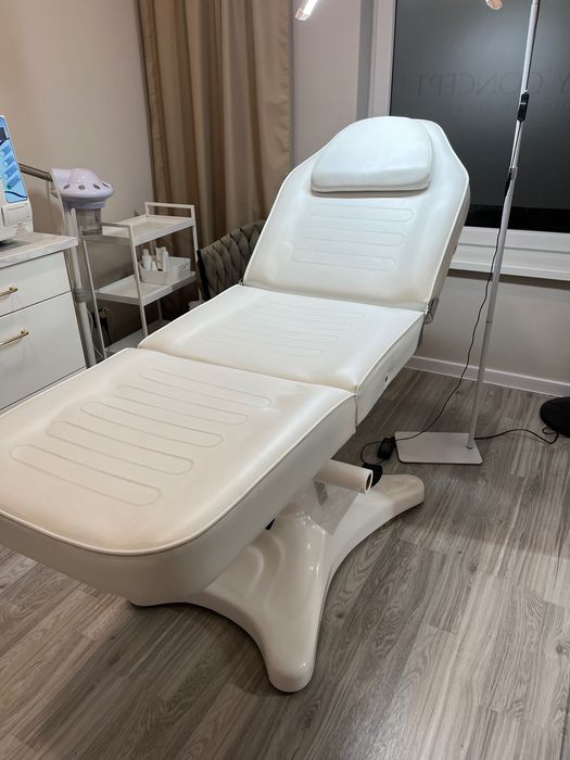 Fotel kosmetyczny hydrauliczny