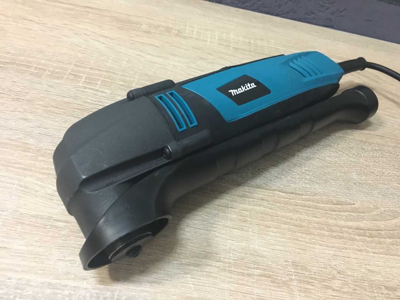 Реноватор Makita TM3000CX2 (+12 насадок)