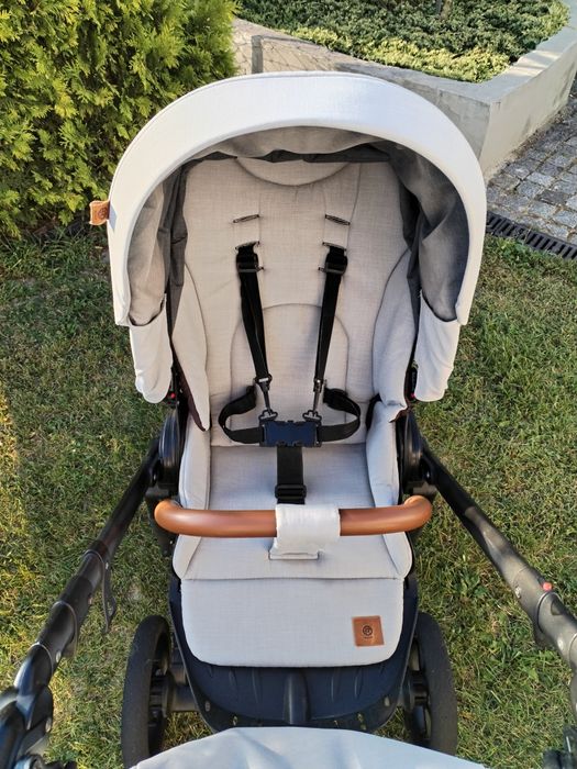 Коляска Roan Bass Next 3в1