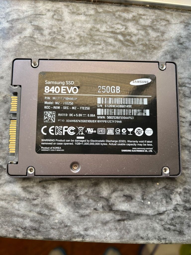 SAMSUNG SSD 250G 840 EVO
