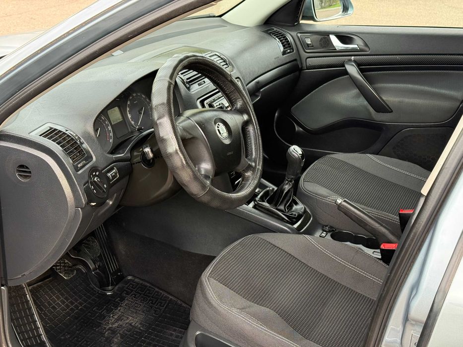 Продам SKODA Octavia а5 2006р 1.6газ-бенз
