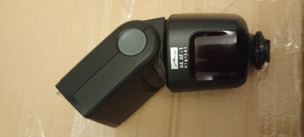 Продается фотовспышка Metz 44 AF-1 Digital — идеально для фотосъемки