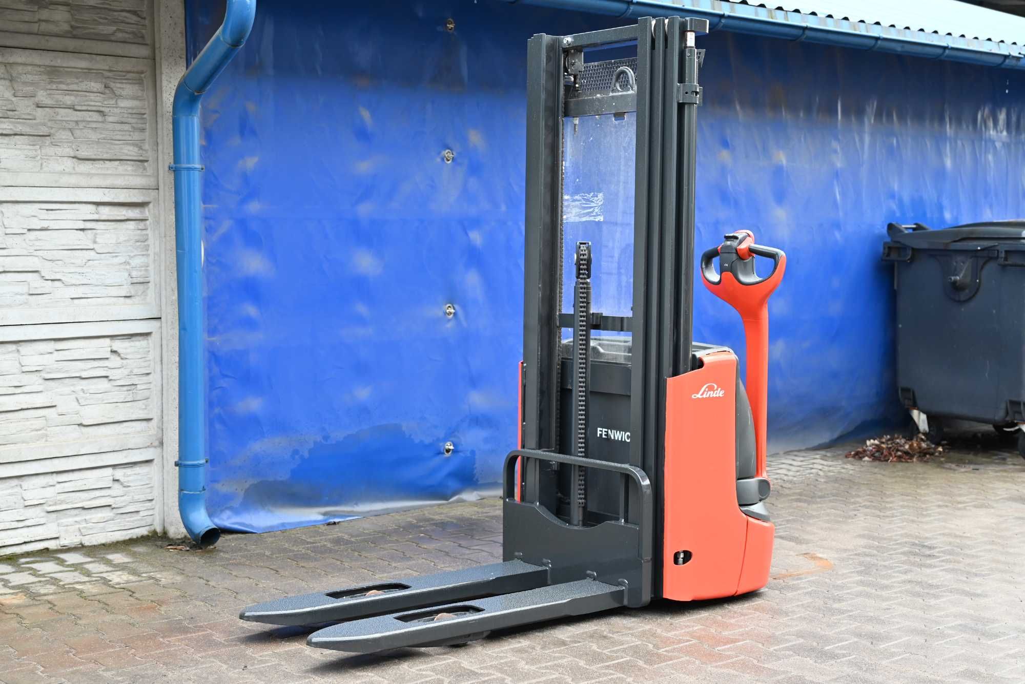 Paleciak elektryczny Linde L10 Triplex 440cm 2019rok 256mth FHP 354