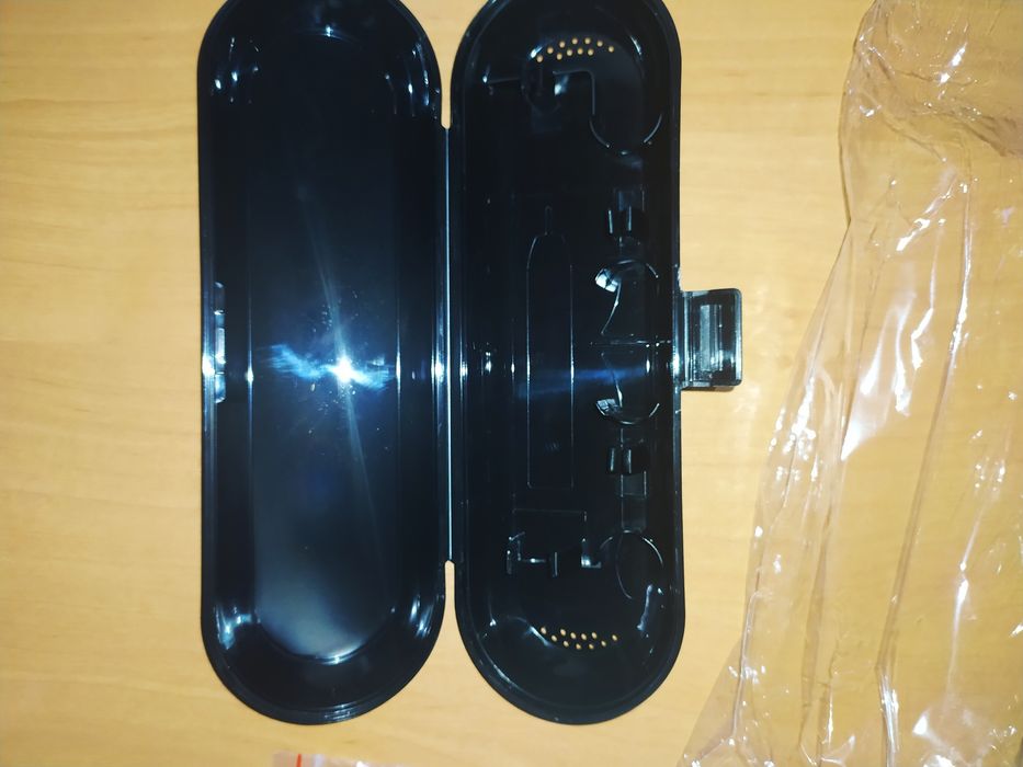 Бокс Универсальный дорожный футляр для зубной щетки