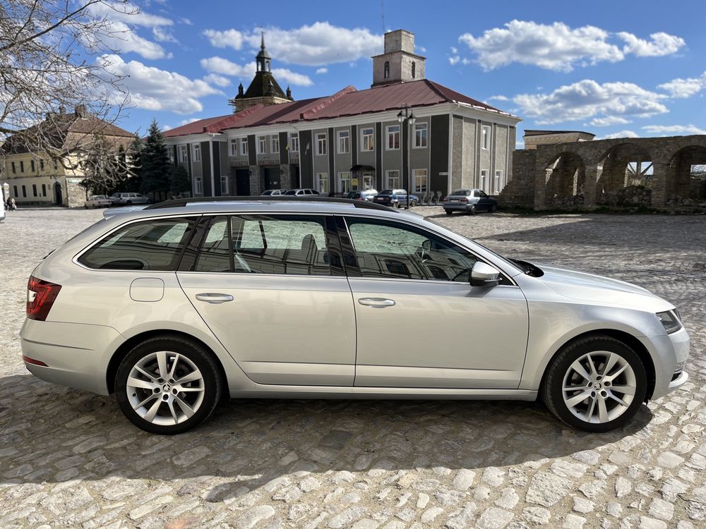 Продам skoda octavia A7 2017