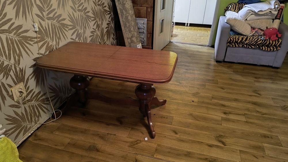 Rozkładany stół bardzo dobra jakość