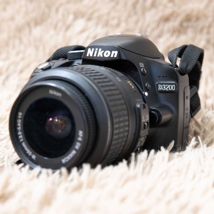 Nikon Yongnuo 50mm f1.8 / 18-55 / Nikkor 18-35mm 1:3.5-4.5D AF/ D3200