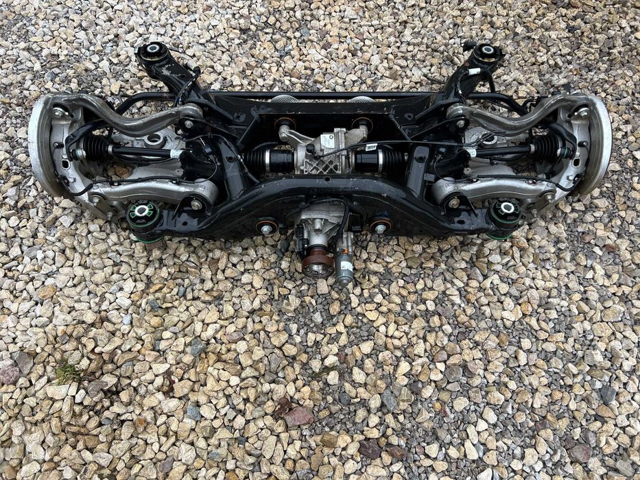 Підвіска передня задня підрамник  Land Rover Discovery Sport L550