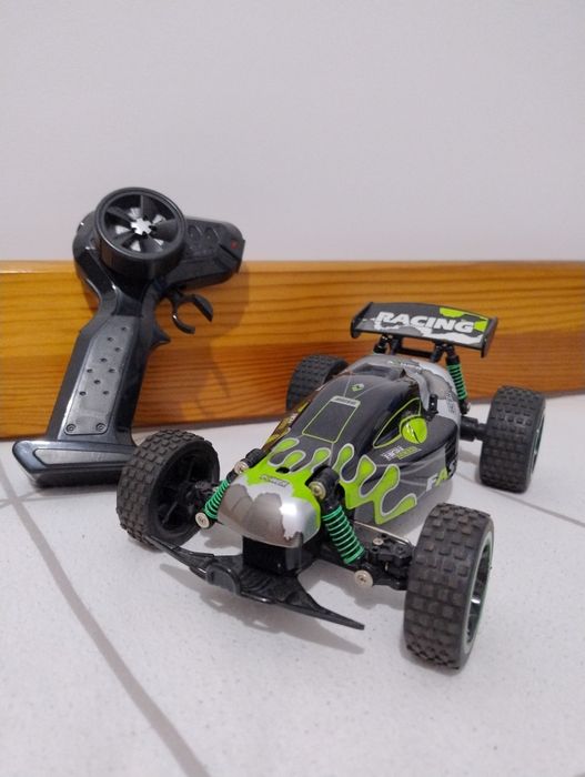 Sprzedam samochodzik elektryczny