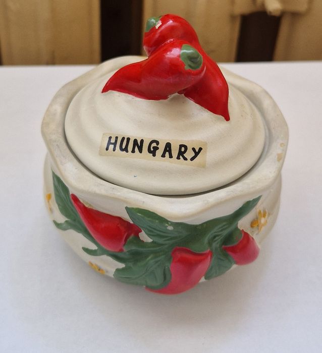 Gliniany pojemniczek na paprykę
