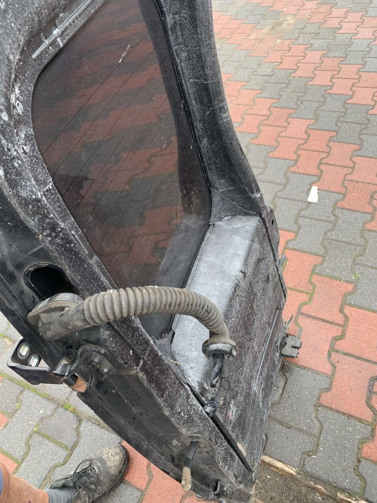 Drzwi tylne prawe bagażnika Fiat Doblo III Maxi