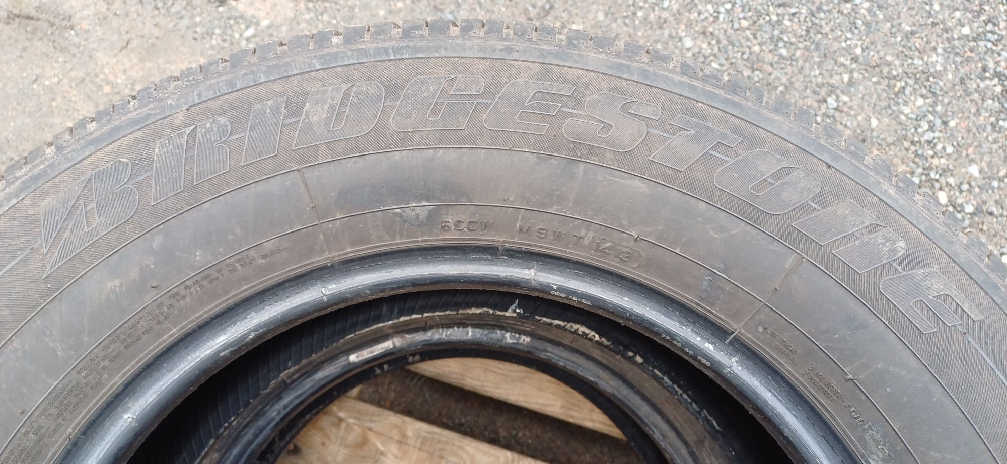 255/65R17 110T BRIDGESTONE , dwie opony letnie.