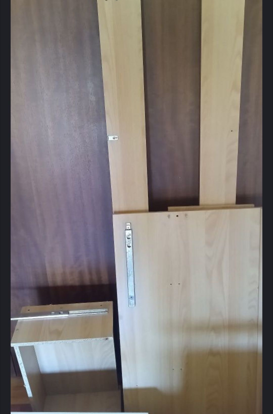 Cama solteiro com gavetas, colchão e estrado. Usada em ótimo estado.
