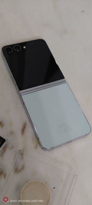 Vendo/Troco Zflip 5 Samsung 5G