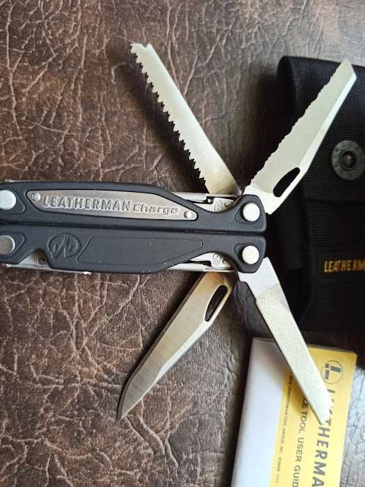 Мультитул Leatherman Charge AL / Лезерман Чардж AL