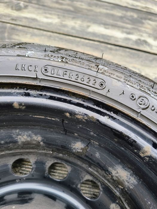 Felgi stalowe R14 4x100 opony zimowe Falken 165/55/R14 7.5mm zeszłyrok