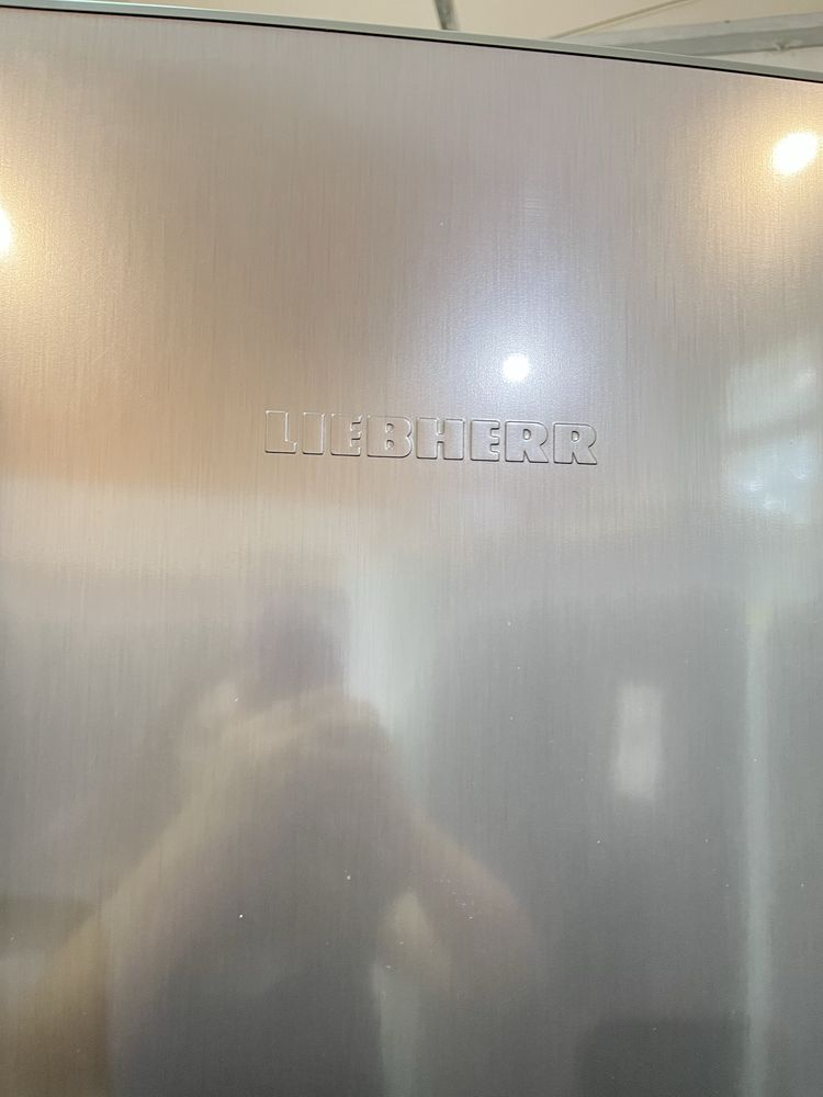 Холодильник Liebherr CNPel 4313 Index 20 A
