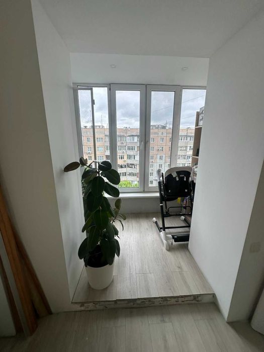 4 ком. в кирпичном доме на Таирова с новым капитальным реимонтом!