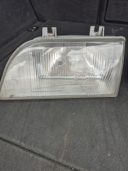 Lampa przednia polonez