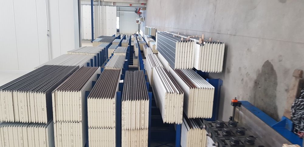 Brama garażowa segmentowa Bramy garazowe przemysłowe producent