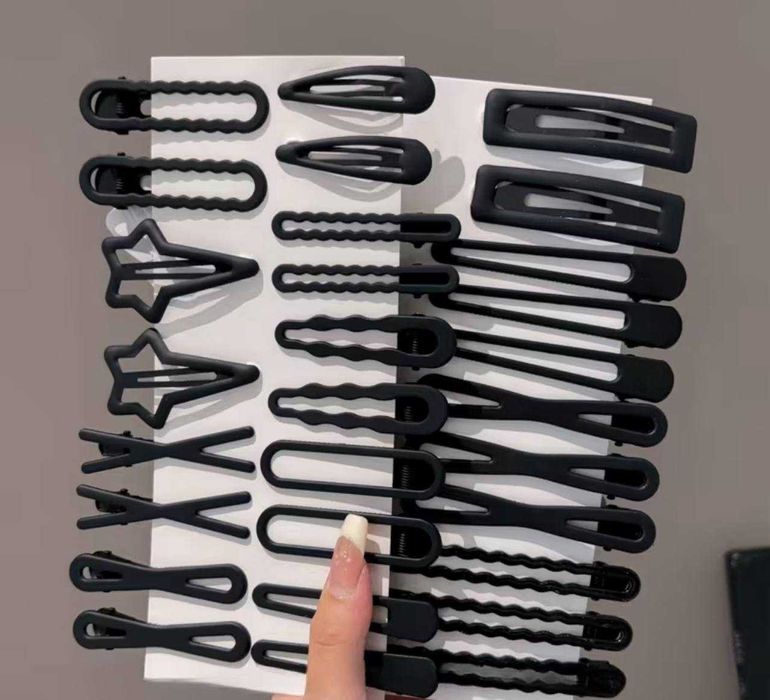 Металеві заколки для волосся