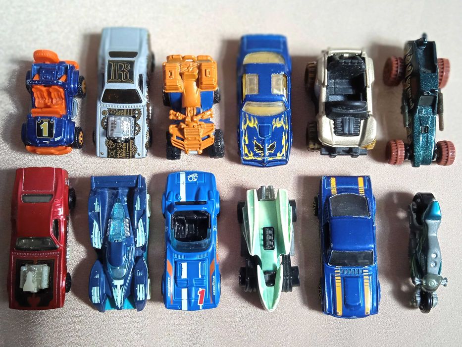 Модельки Хот Віллс 12 штук