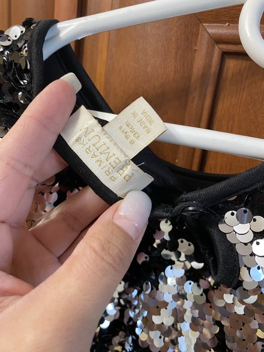 (134 , підійде також на 128) Плаття з паєтками та футболка з паєтками