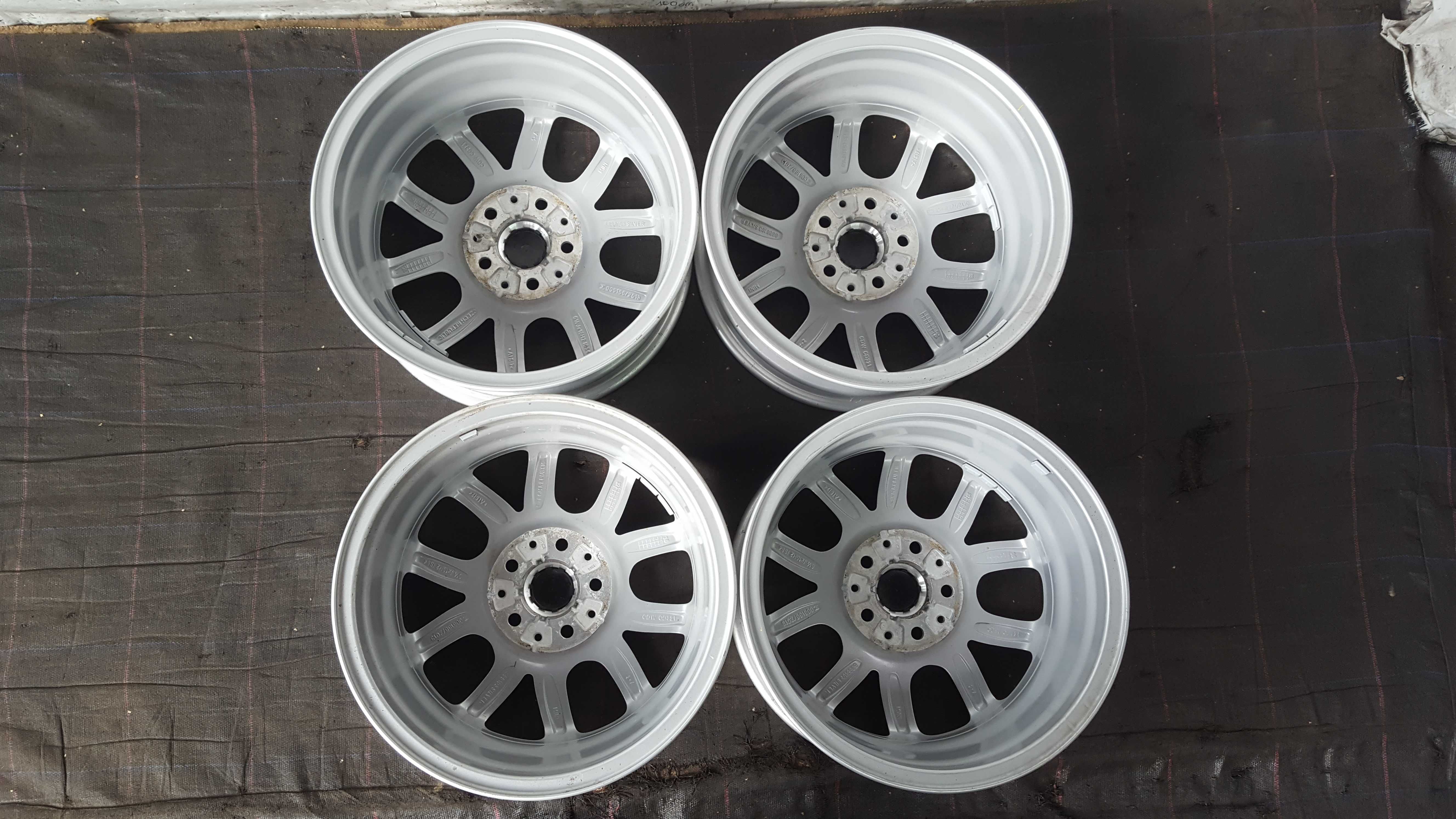 Felgi aluminiowe kpl 5x112 6,5Jx16cali IS54 MINI F55 F56 F57 VW Audi