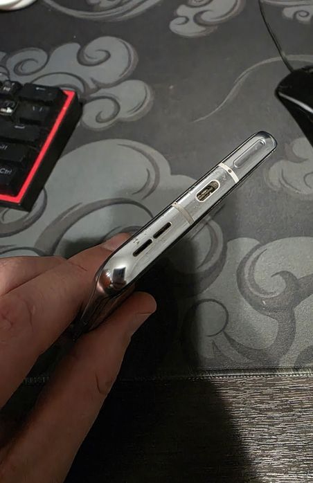 Продаю One Plus 9 Pro