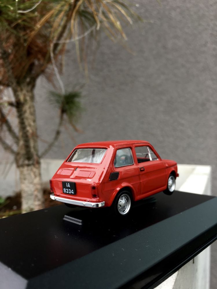 Czasopismo-FIAT 126P-auta PRL,model,autka,kolekcja,gablotka