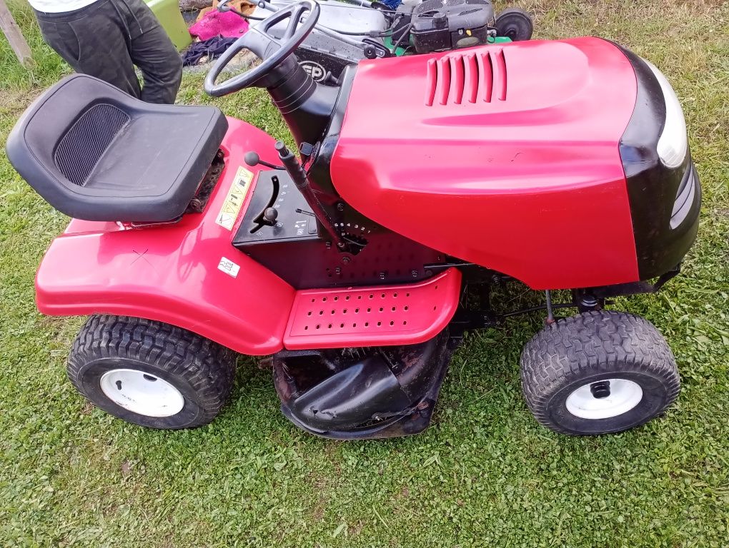 Vendo tractor corta relva vários tractores
