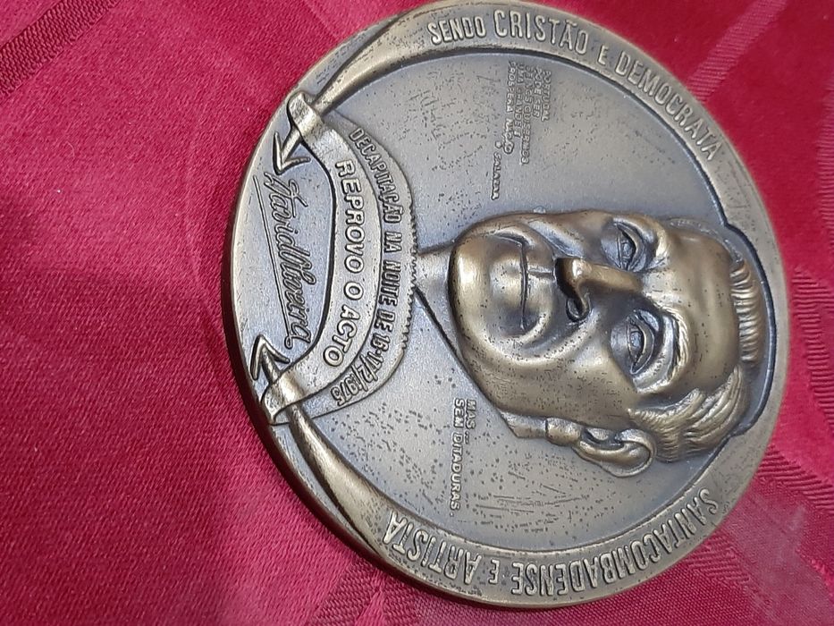 Medalha de Bronze Salazar Reprovo o Acto