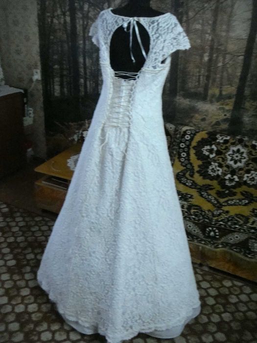 Свадебное классическое платье  52- 56р.