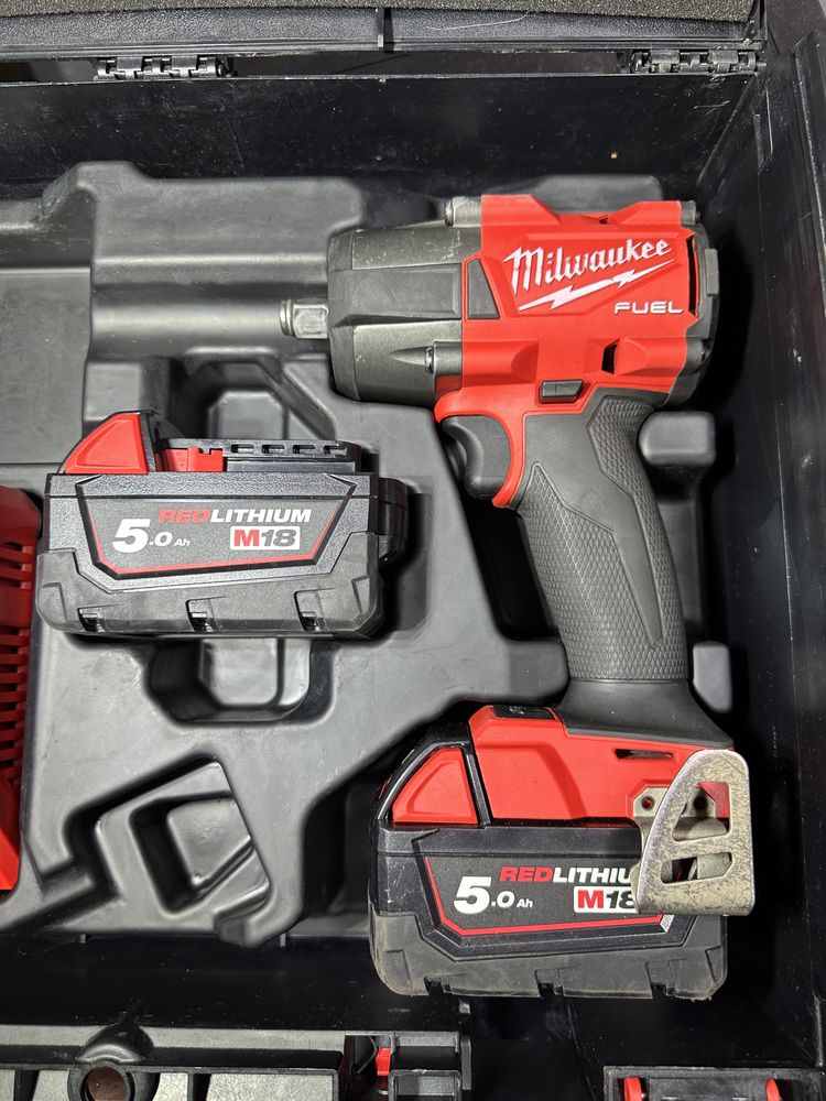 Безщітковий акумуляторний імпульсний гайкокрут Milwaukee m18 fmtiw2f12
