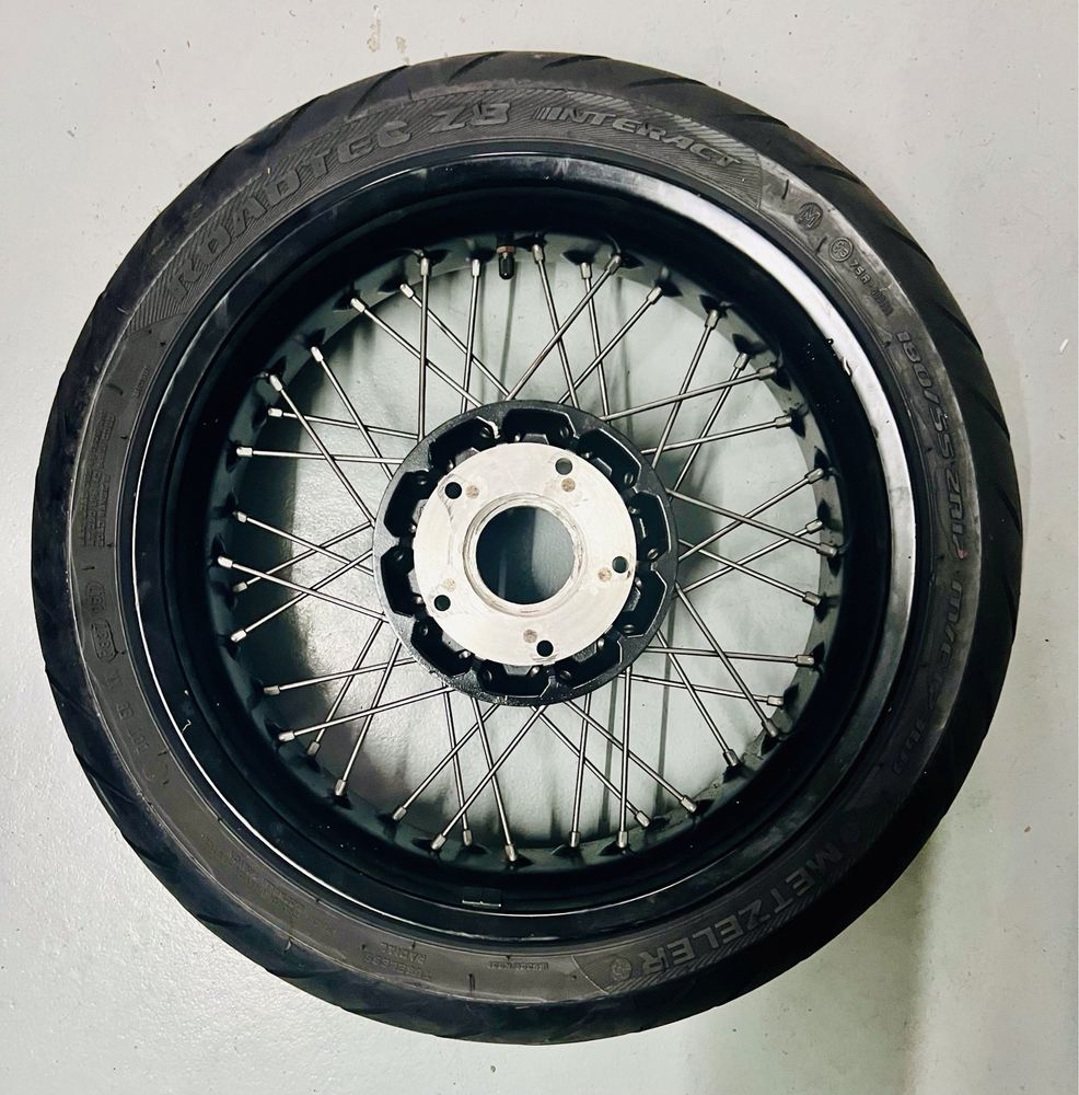 Pneus & Jantes BMW Raios R NineT, R 1200 R, …// R 17x5,5 & 17x3,5 FR