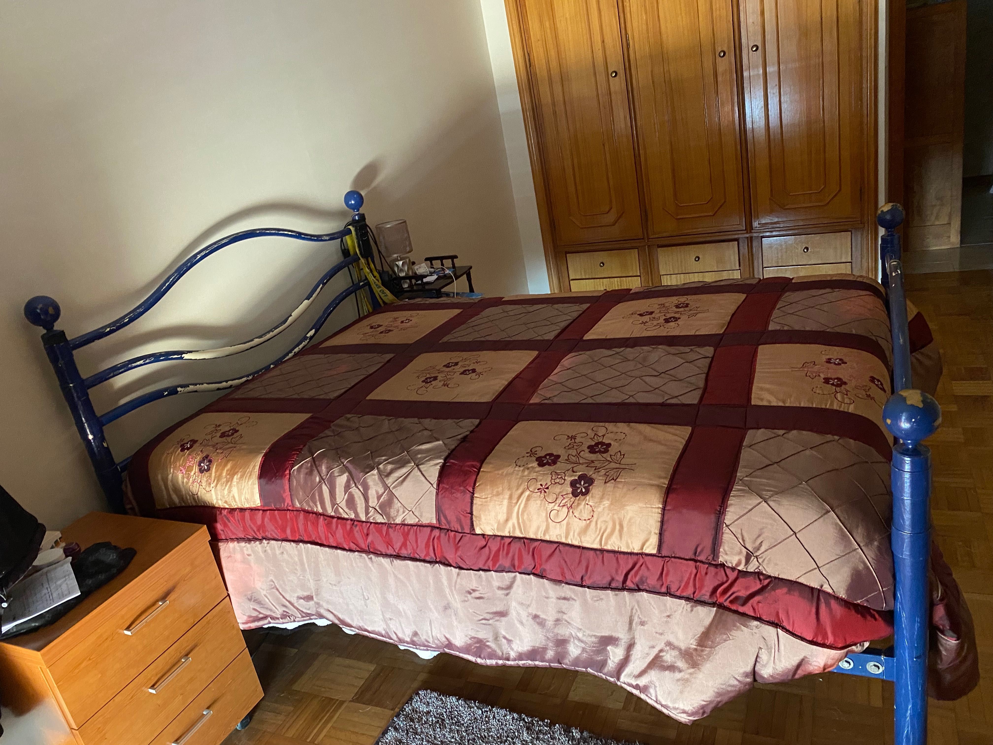 NOVO PREÇO - Cama de Ferro como nova