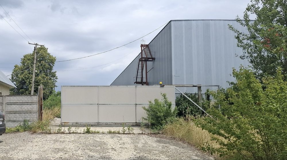 Виробничо-складський комплекс 12000 м2 висотою від 5-9 м