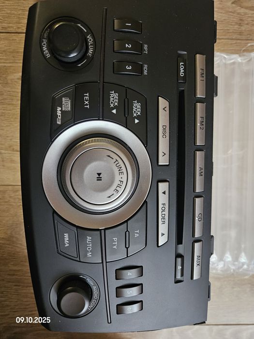 Магнитола на Mazda 3 (оригинал) BFH5 66 ARO ИДЕАЛЬНОЕ СОСТОЯНИЕ