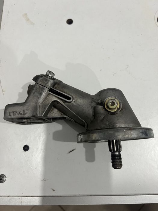 Редуктор передач на кущоріз