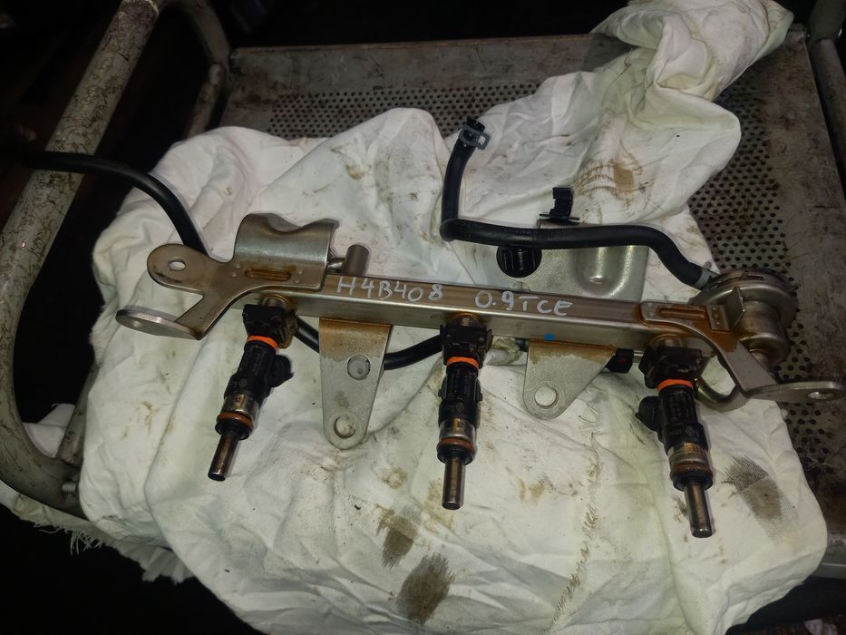 Lista wtryskiwacz  renault clio IV 0.9 tce H4B408