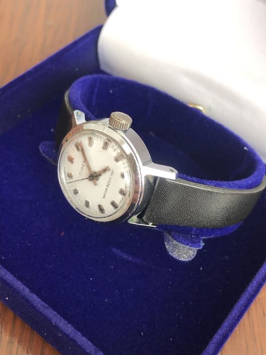 Zabytkowy zegarek damski angielskiej marki Timex Vintage
