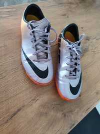 Buty halowe Nike 36