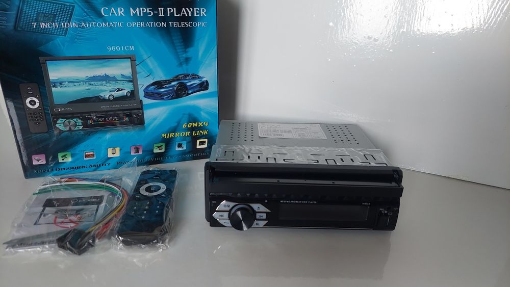 Автомагнітола 9601, 7 дюймів з висувним екраном, Bluetooth, MP3, FM