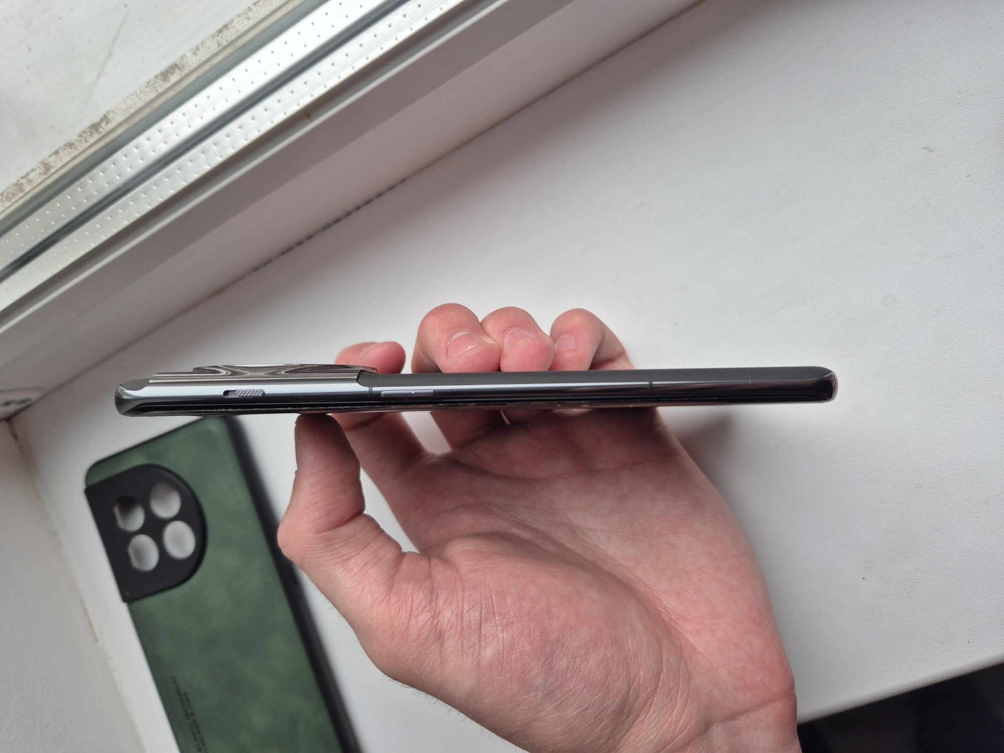 Продам OnePlus 11 5G 16/256