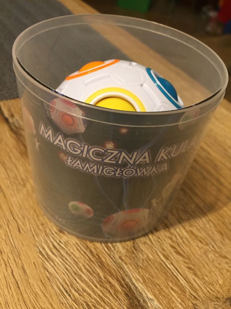 Magiczna kula łamigłówka