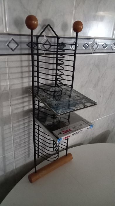 Estante/ suporte parede  25 cds