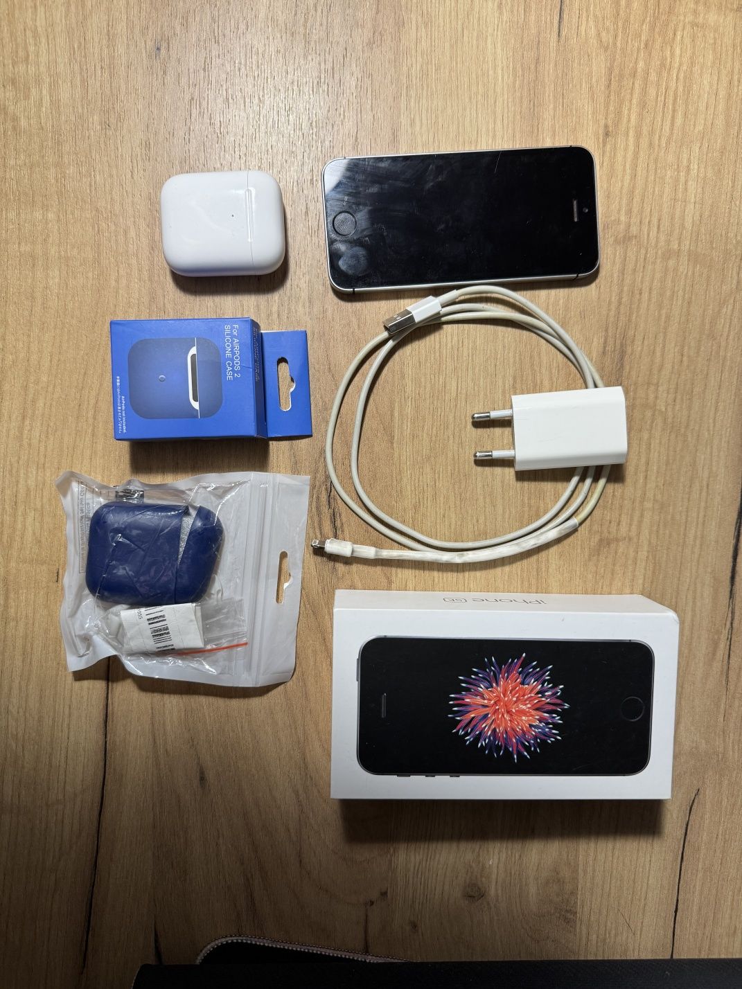 iPhone SE 32gb 2016 года