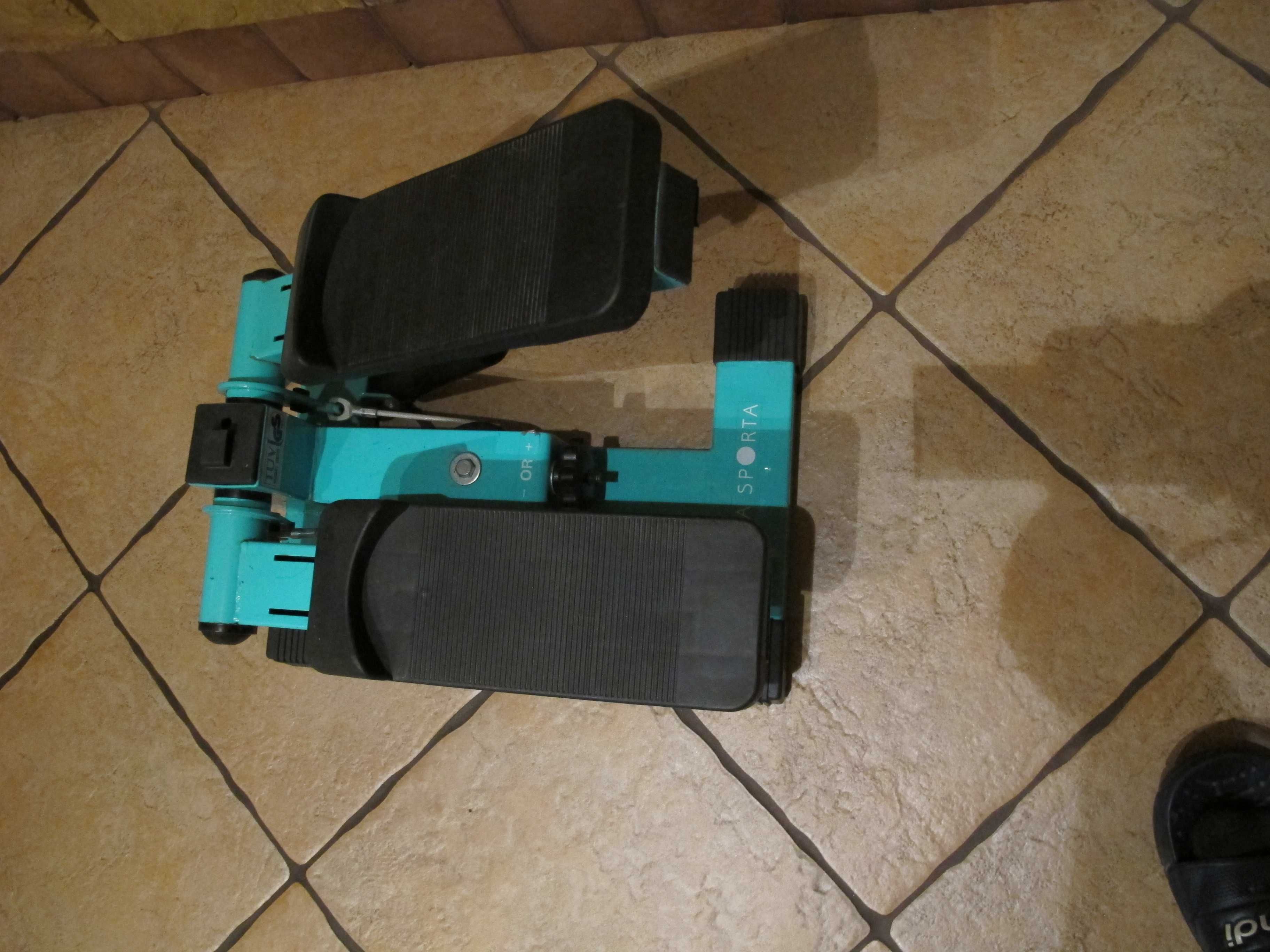 Steper nożny do ćwiczeń nóg Stepper- Trenażer